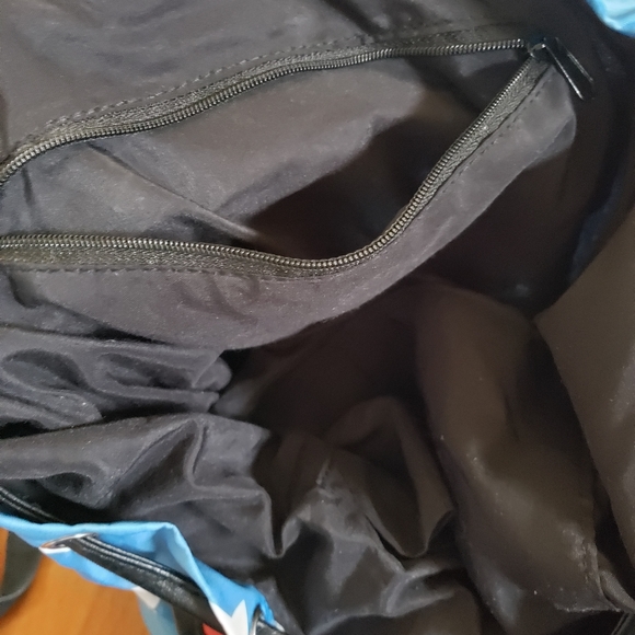 Wonder Woman Drawstring Backpack - Picture 3 of 13